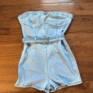 Strapless shorts romper